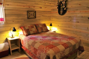 Гостиница Silver Cabin in The Western Barn  Монтиселло